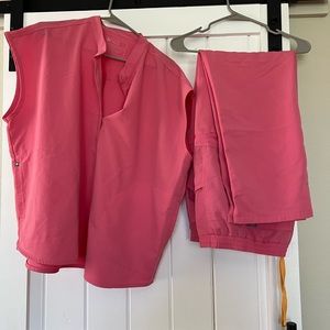 Figs scrub set pink. Oversized top xxl. Pants xxl